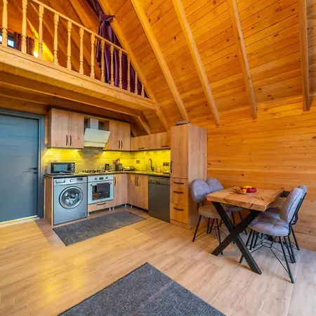 Cedar Apartment *